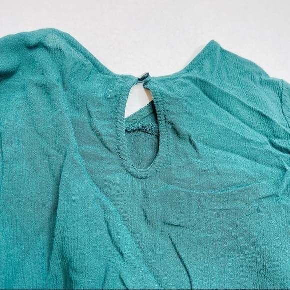 Old Navy Emerald Green Lace Crochet Gauze Keyhole Toddler Dress - Picture 7 of 8